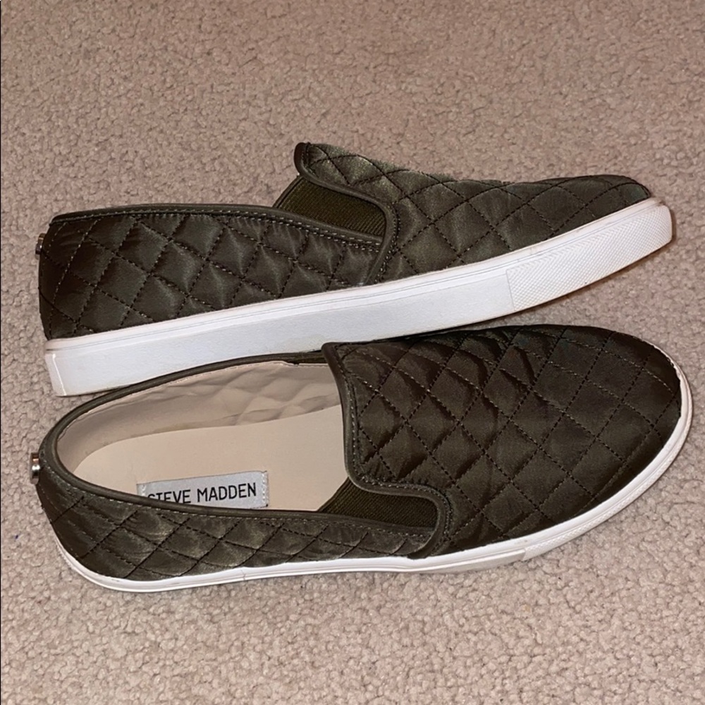 Steve Madden Ecentrcq Slip-On Sneaker - Dark Green